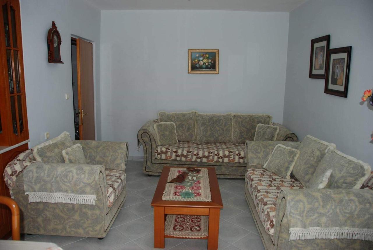 The Hill Apartment Sarande Bagian luar foto